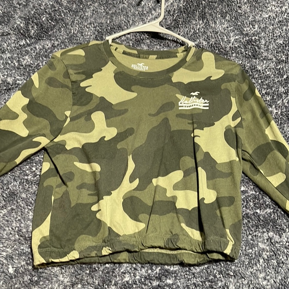 Long Sleeve Hollister Shirt size S